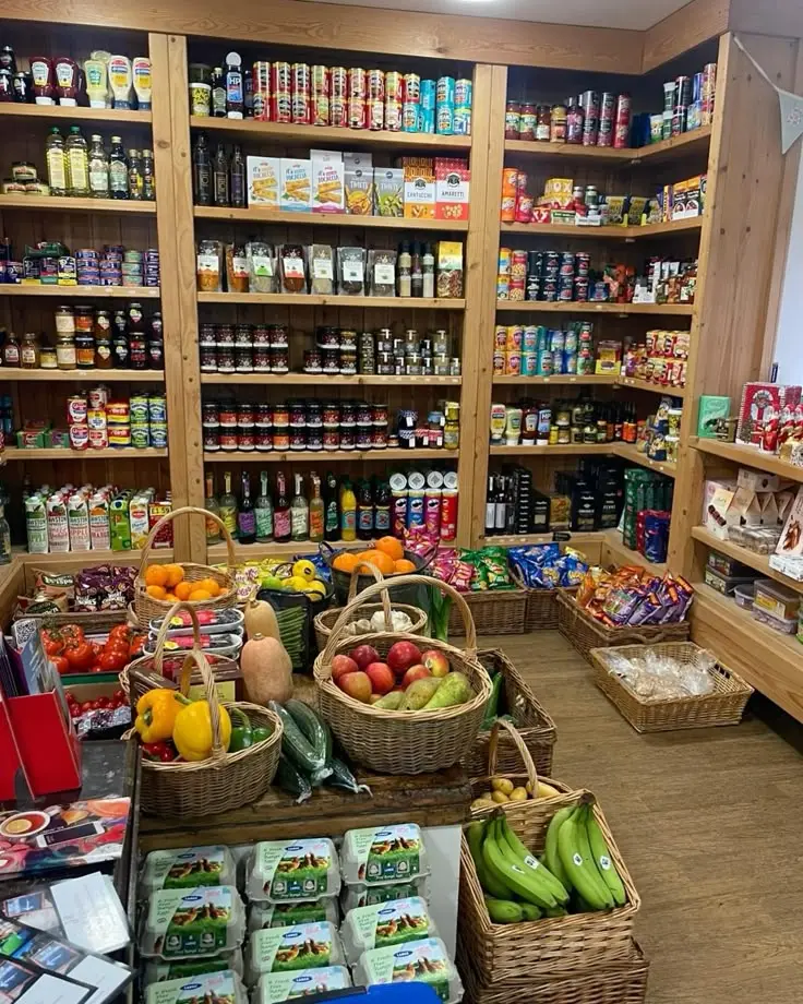 برگزاری رویداد ویژه در فروشگاه محلی