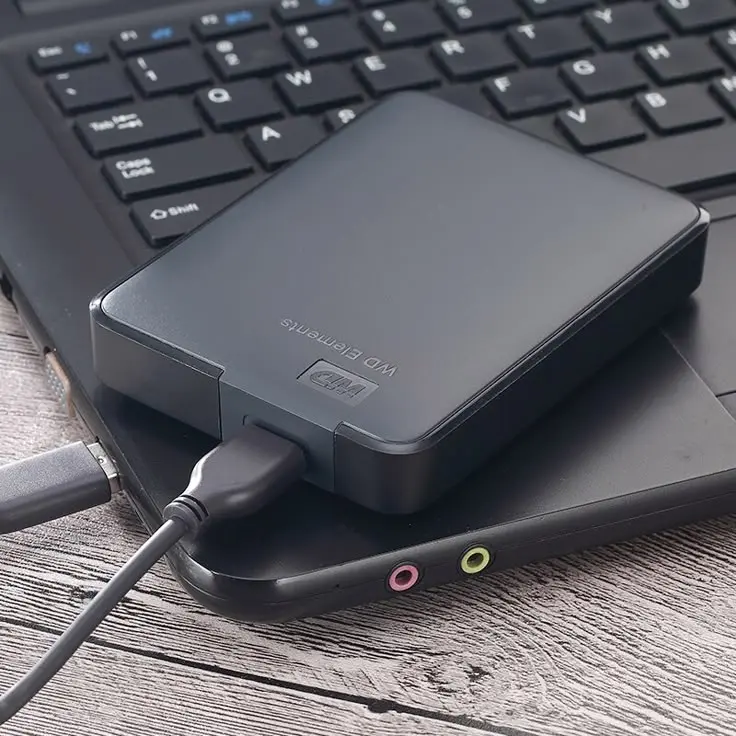 مقایسه هاردهای HDD و SSD اکسترنال