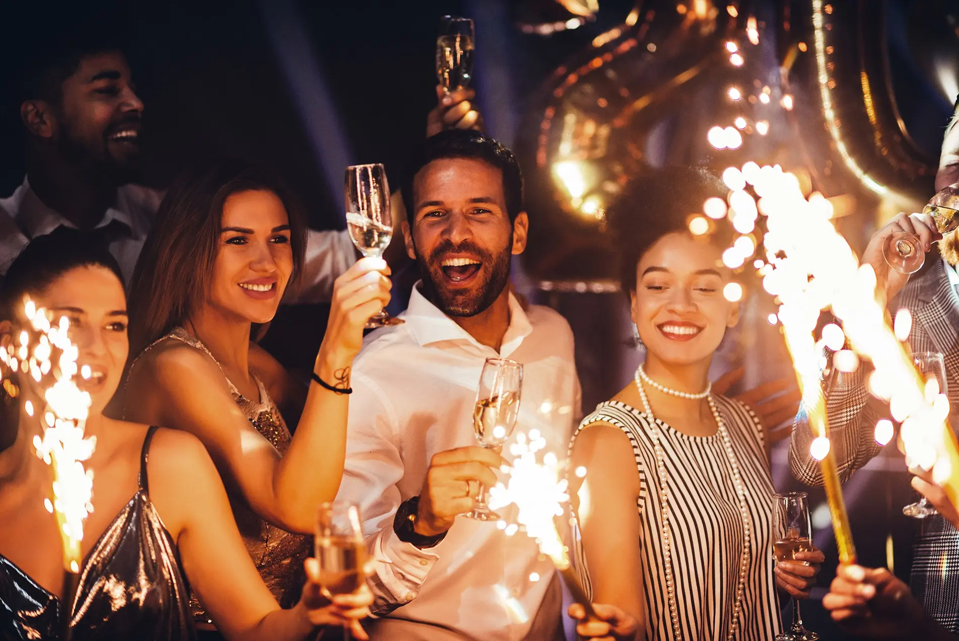 چیکار کنیم جشن کوچک خانگی برگزار کنیم؟