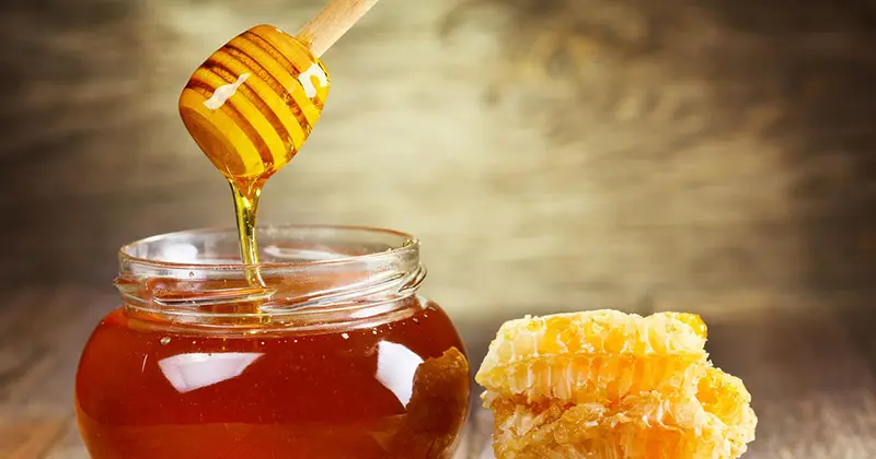 استفاده از عسل در آشپزی و تهیه شیرینی‌های خانگی