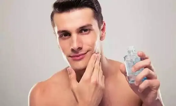 کدام افترشیو انتخاب بهتری است؟ بررسی کامل و ساده