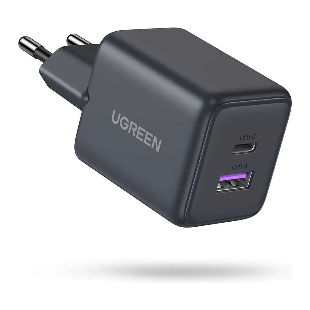 نمونه شارژر فست شارژ با کابل USB-C و طراحی مدرن