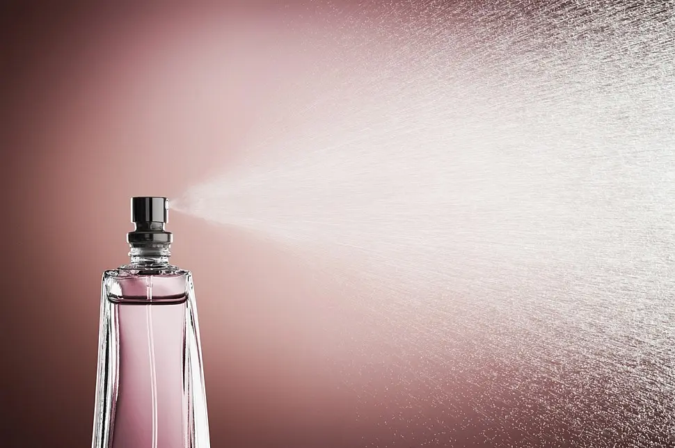 بهترین عطر خنک زنانه؛ قبل از انتخاب این نکات را ببینید