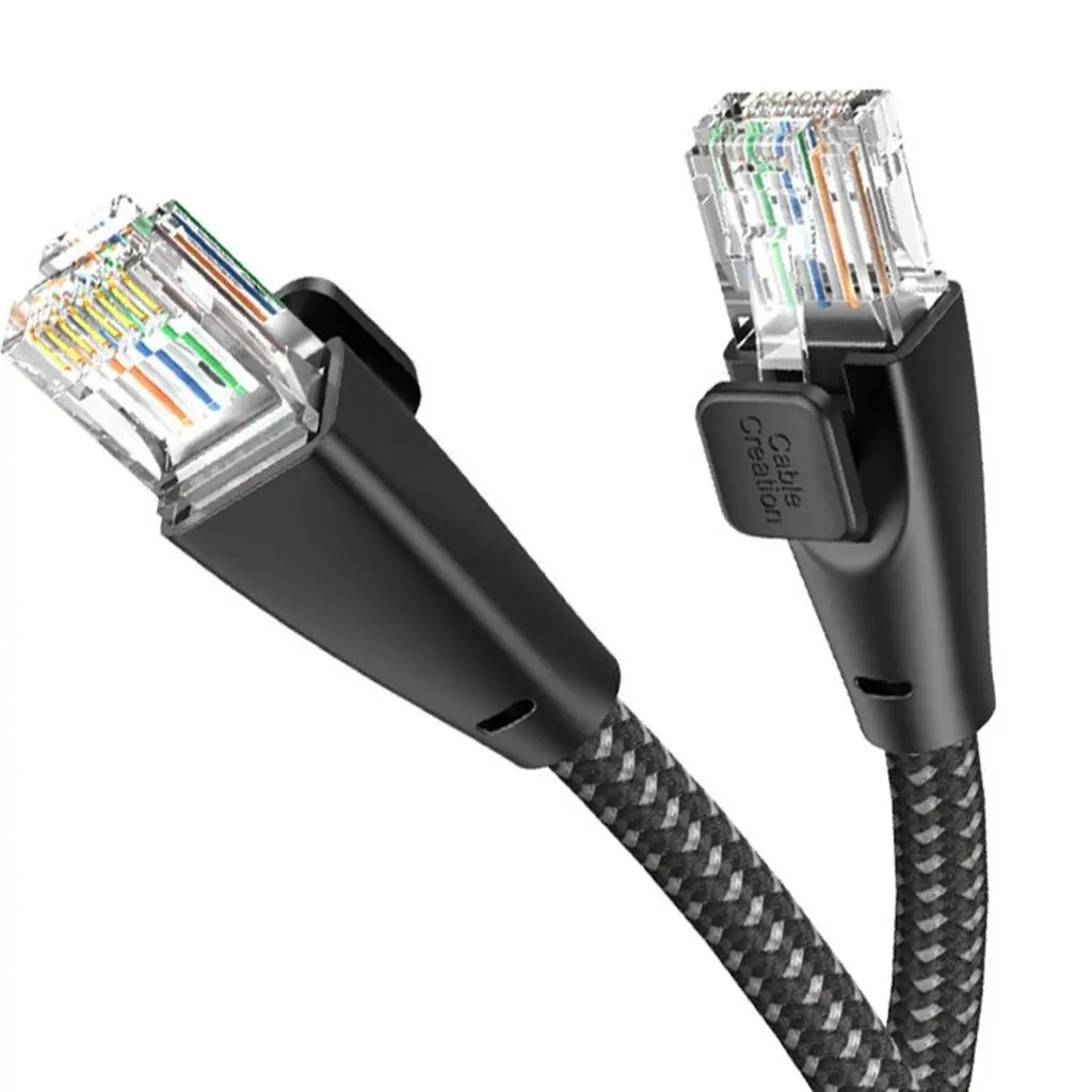 نصب کابل شبکه Cat6 در یک محیط اداری با استفاده از کانال‌های کابل‌کشی