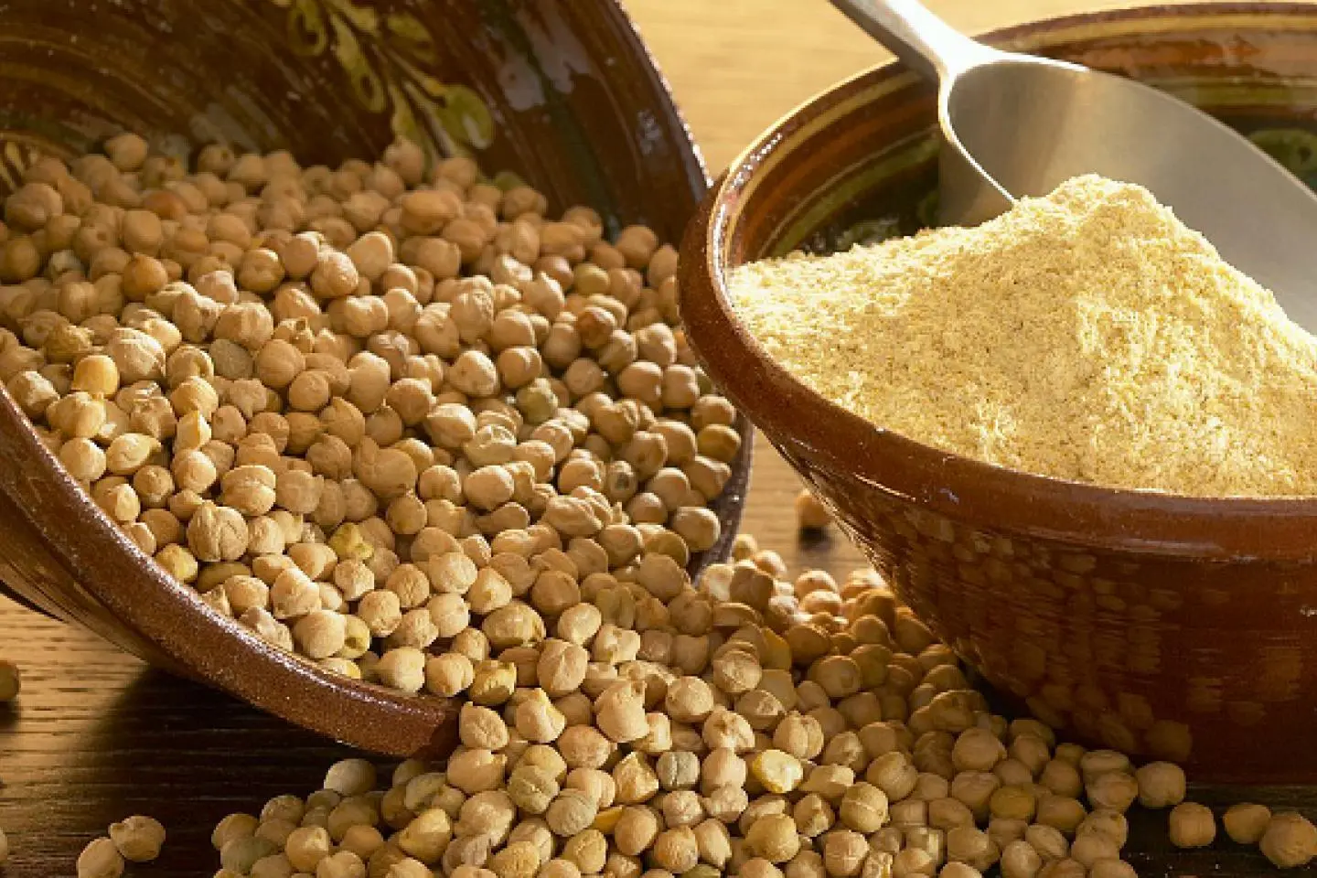 بهترین آرد نخودچی؛ راهنمای کامل و کاربردی
