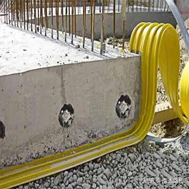واتراستاپ نوع PVC با بالون‌های کروی برای مفاصل پیچیده
