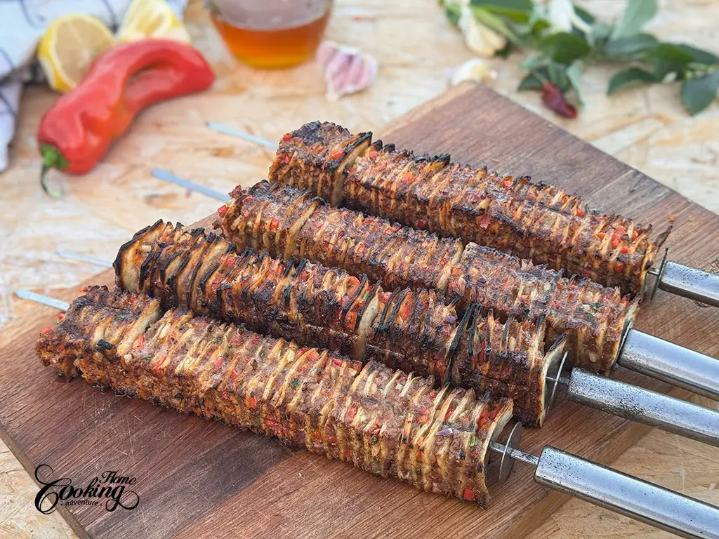 سیخ‌های فلزی و چوبی برای پخت کباب
