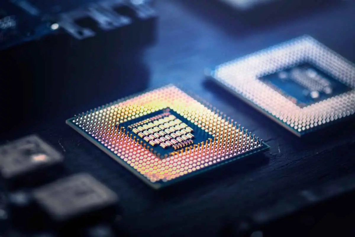 پردازنده مرکزی یا CPU و عملکرد آن در سیستم کامپیوتری