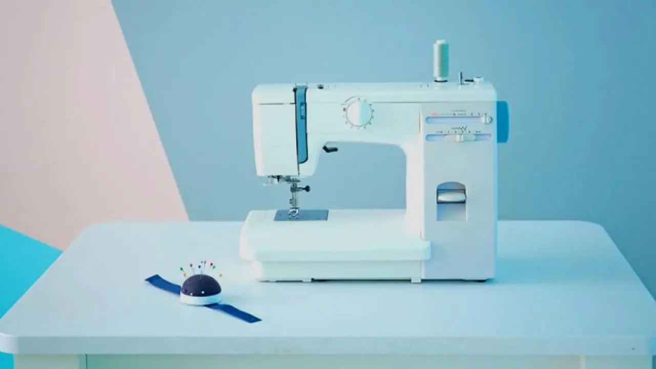 متر خیاطی الکترونیکی با نمایشگر دیجیتال برای اندازهگیری دقیق
