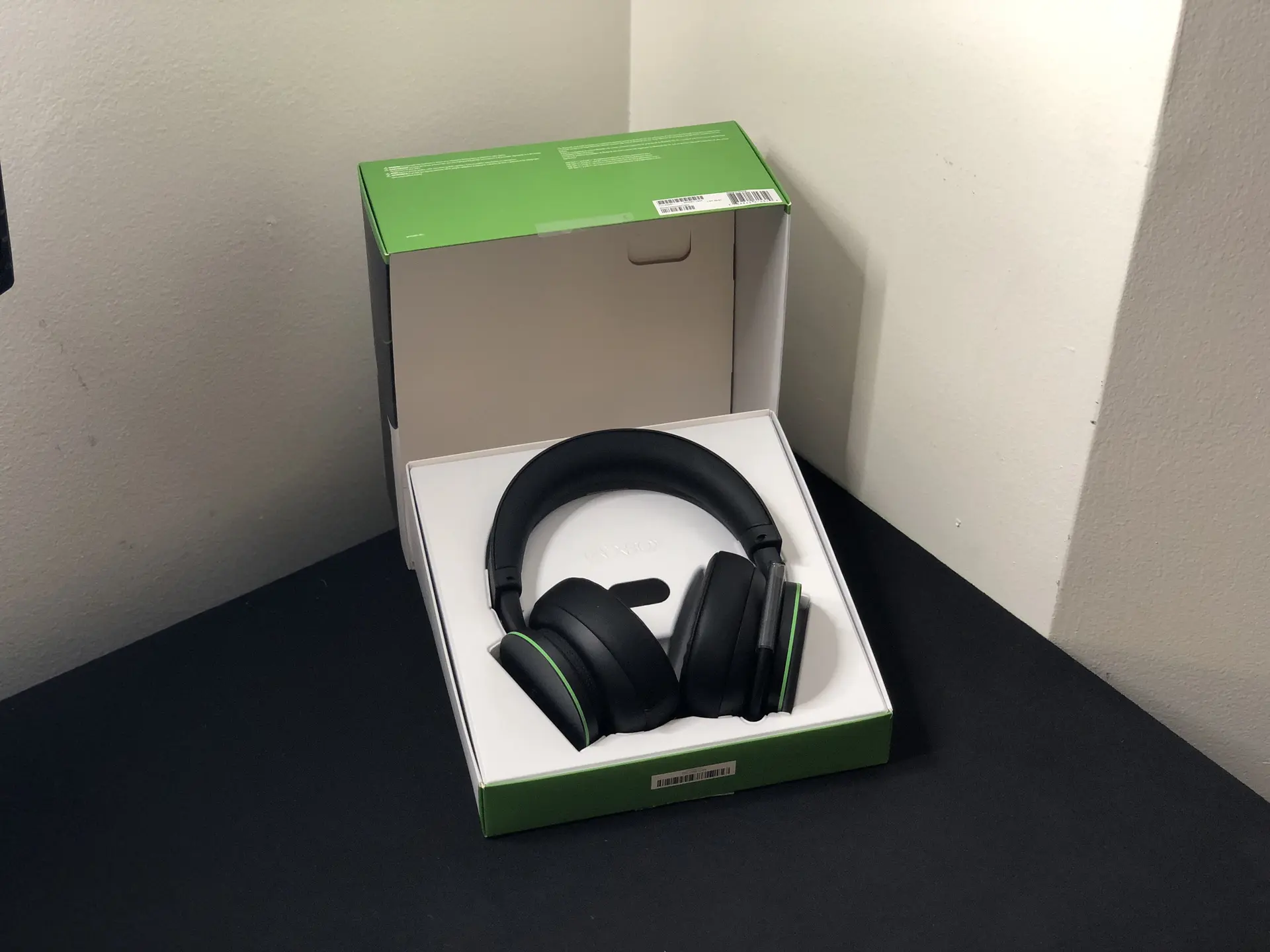 هدست Xbox با ویژگیهای پیشرفته مانند کنترل صوتی و باتری با عمر طولانی