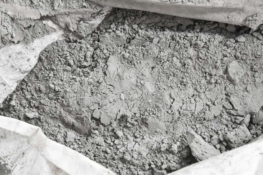 نمونه نماکاری با سیمان برد در یک ساختمان مدرن