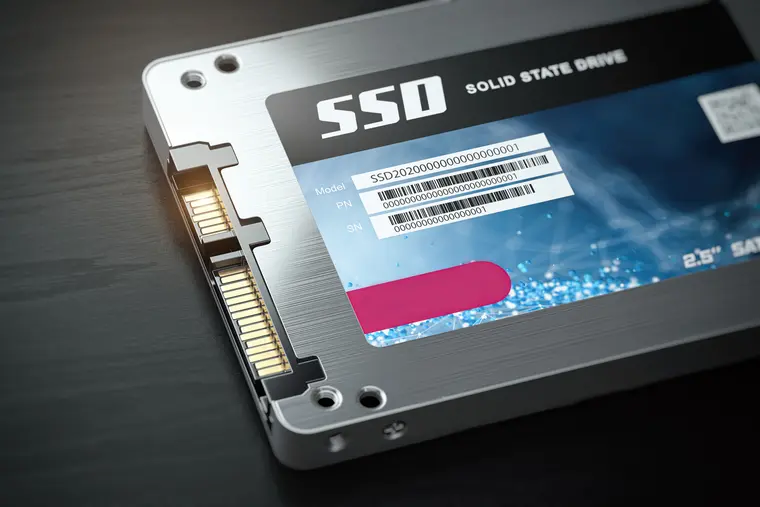 نمونهای از SSDهای NVMe با سرعت بالا برای کاربردهای حرفهای
