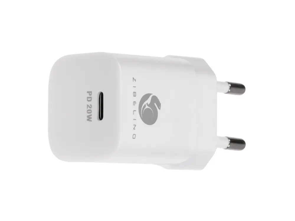 شارژر فست شارژ با طراحی سفید و پورت USB-C برای دستگاه‌های مختلف