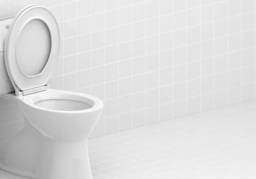 نمونه‌ای از توالت فرنگی وال هنگ در یک حمام مدرن با طراحی ساده و زیبا