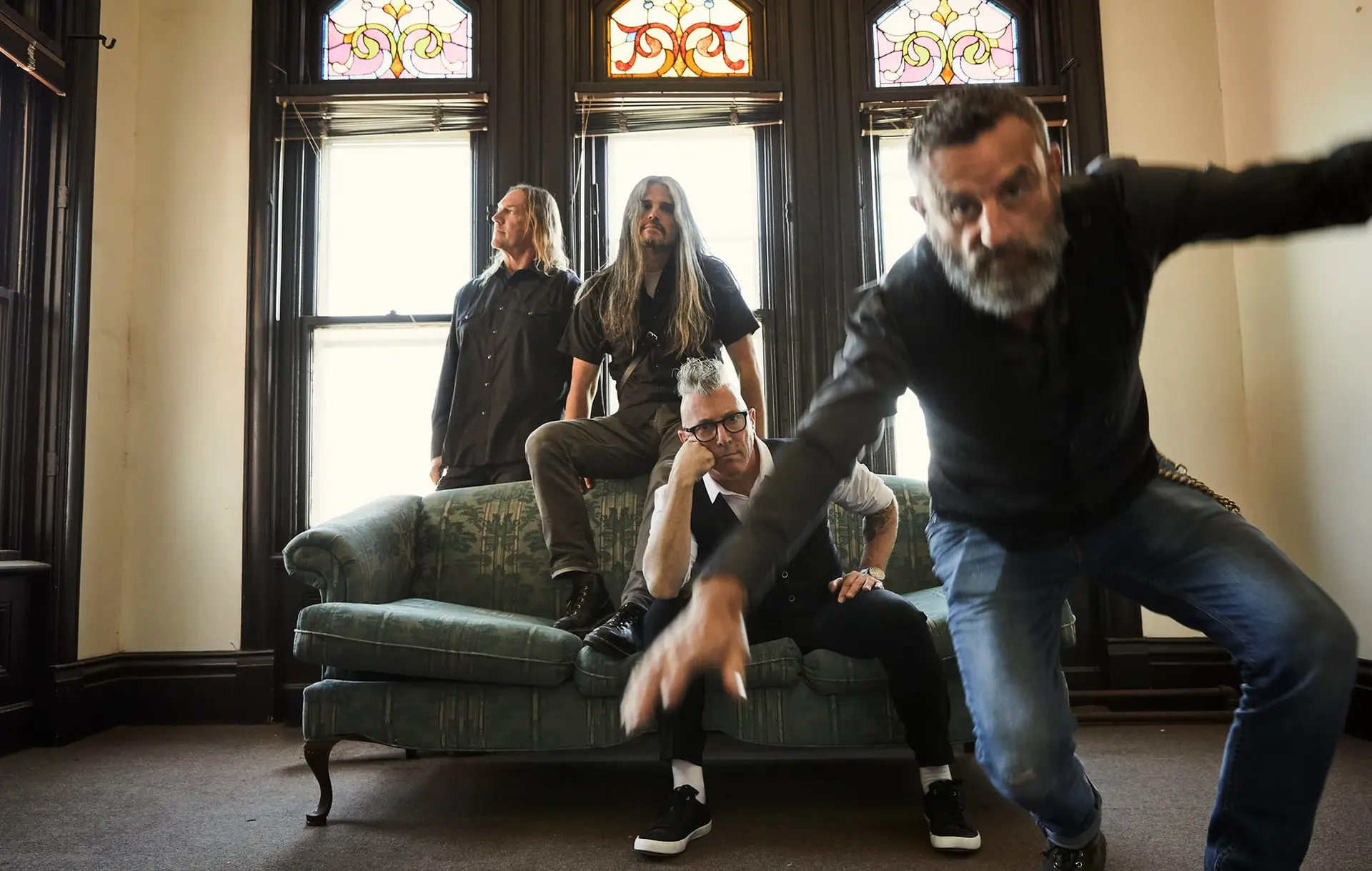انبردست برقکاری با دستگیره قابل تنظیم و طراحی ارگونومیک