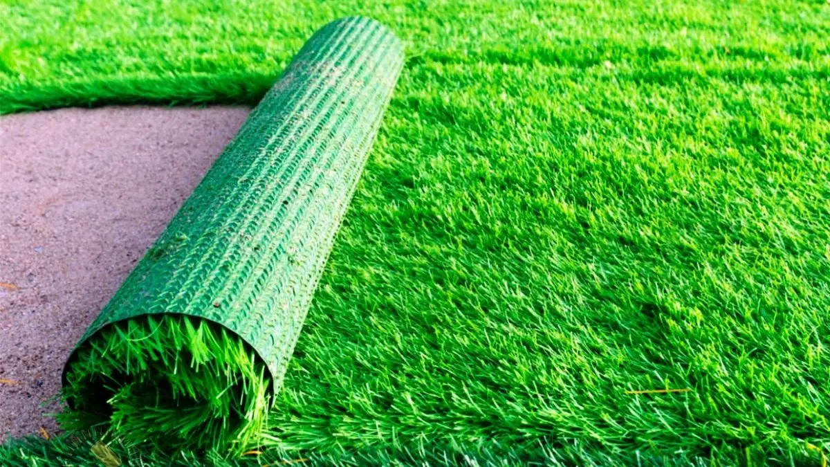 خرید چمن مصنوعی؛ مهم‌ترین نکات درباره راهنمای انتخاب برای حیاط و تراس